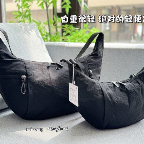 Color card ??
Lululemon Slouchy Sling nylon half moon bag, cow horn bag, hand-held bill of lading shoulder bag