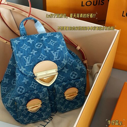 320 box
size：20*20cm
24 Spring L Home Denim Denim New Collection
Rocket at the beginning of the New Year
What a cute one
Vintage tannin backpack
Very suitable for summer y2k style, looking forward to living in summer!