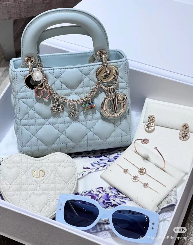 478da0e5d4.jpg Dior 3 Queen Bag