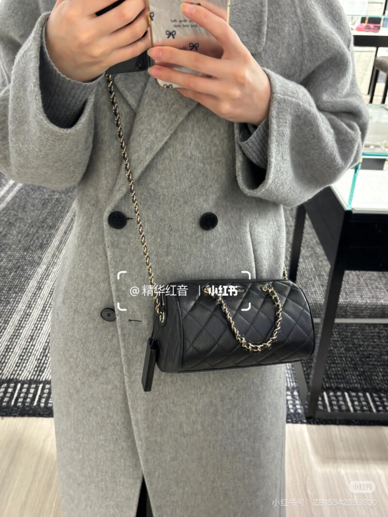 48e3f60ec8.jpg Chanel25p bowling ball