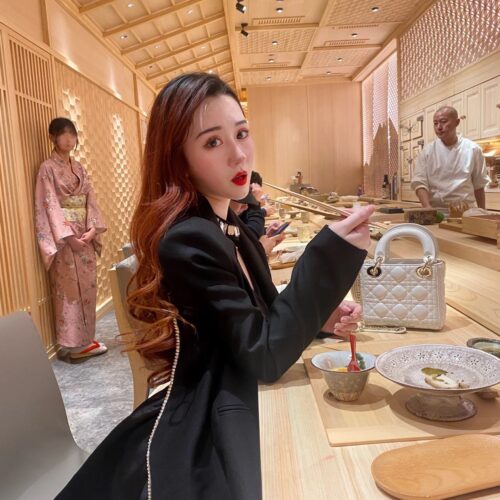 Dior lady pearl white