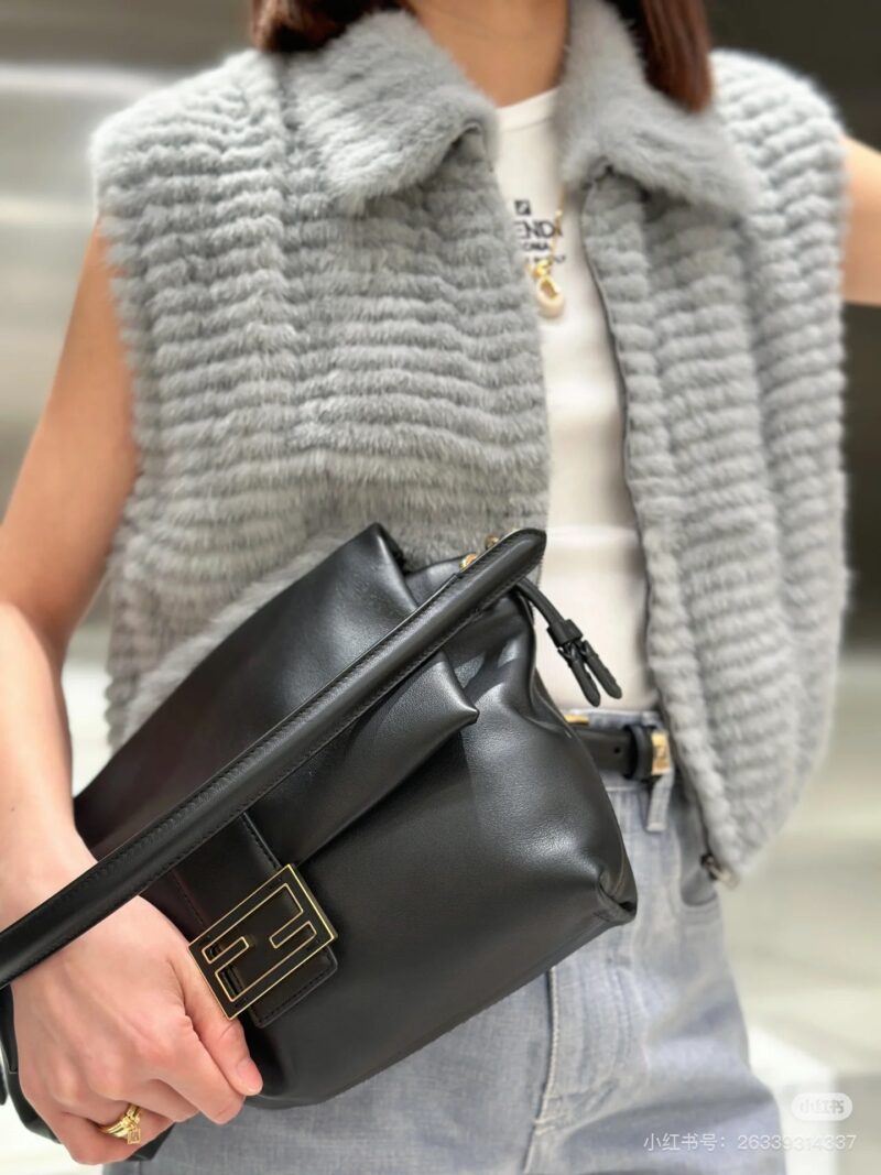 4a7eb51fff.jpg Fendi Cloud Package