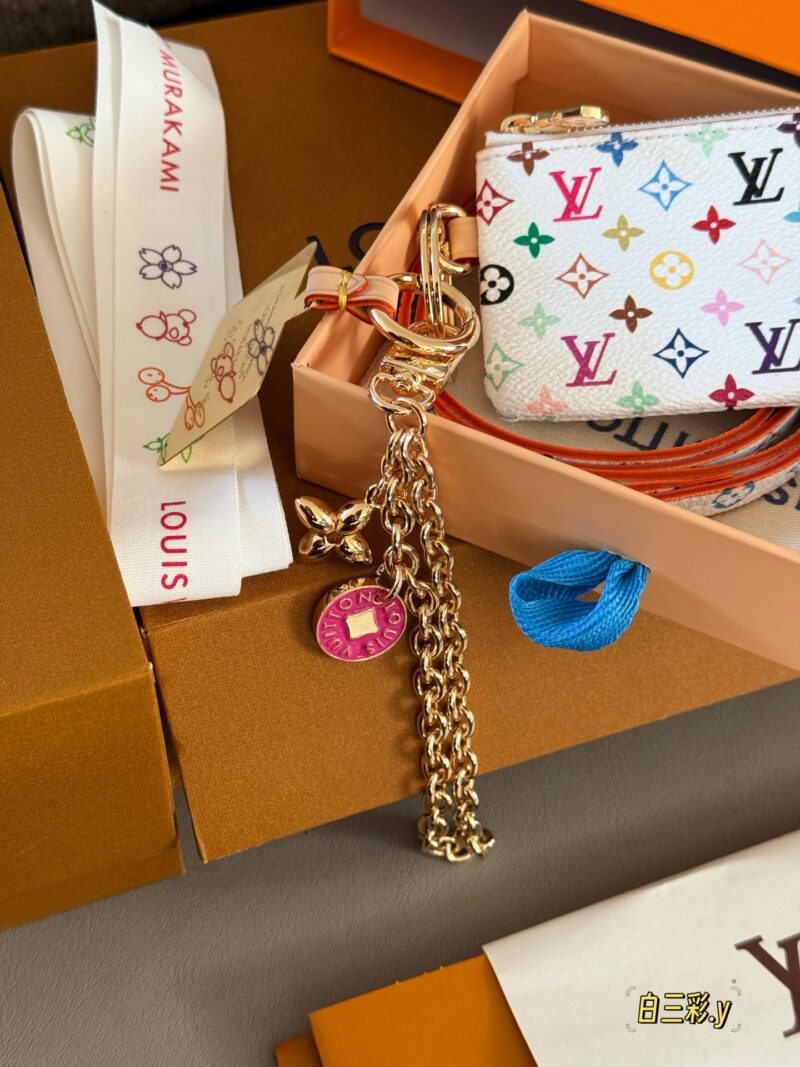 4bd130f7d9.jpg 190 box
size:14*8cm
L Murakami Takashi's mobile phone rope has arrived
It feels quite nice,
Practical and cost-effective hahaha
You can go out with it!