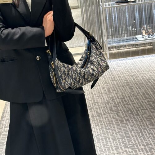 Dior D-Journey New Collection Respectful Dior New Collection Super Popular Style Multi purpose Bag, Super Lightweight