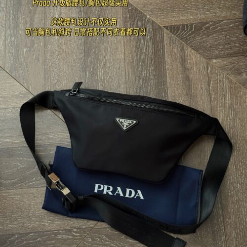 170 boxes
Size: Bottom width 20, top width 35 * height 17
Prad ? waist bag/? chest bag
stumble on
This waist bag is really easy to carry!
The capacity is very friendly
Very good
Lightweight and easy to use
hands-free