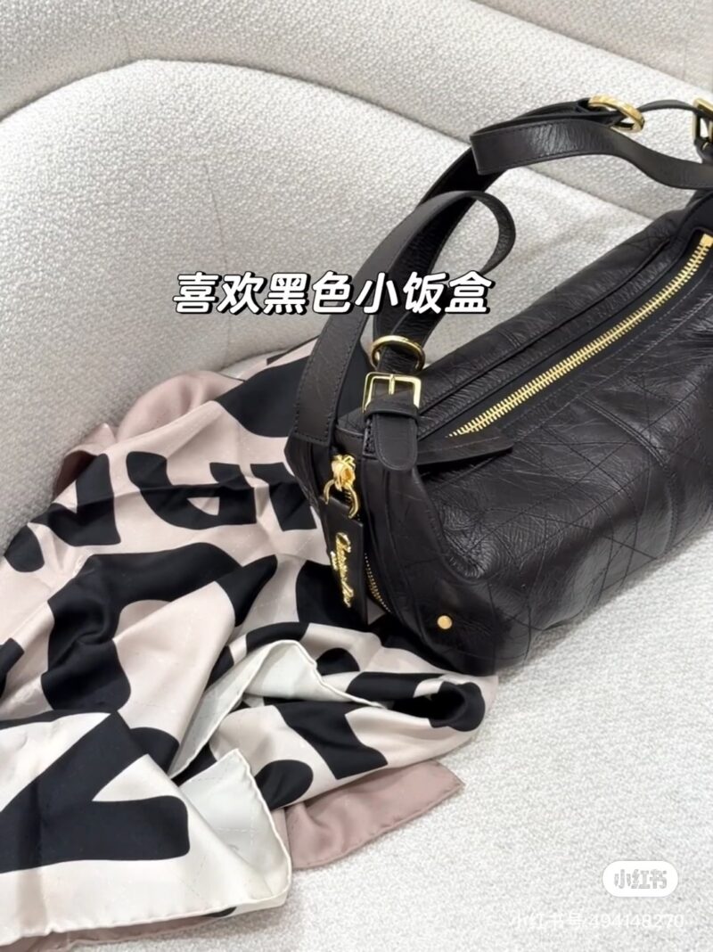 4e35399918.jpg Dior oil wax cowhide