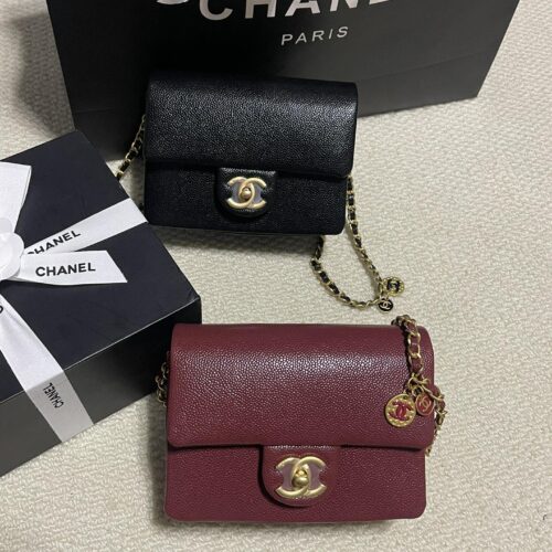 Chane1 24k CF lychee pattern
Xiaoxiangfeng handbag
No Ling Ge Jin Zhi Ni Jennie Same Style
Size：23x13cm
17x12cm