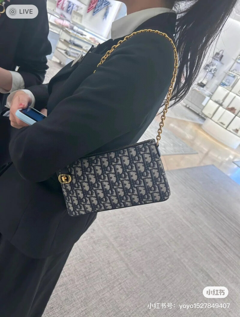 4f487ebfcf.jpg Dior Mahjong Pack