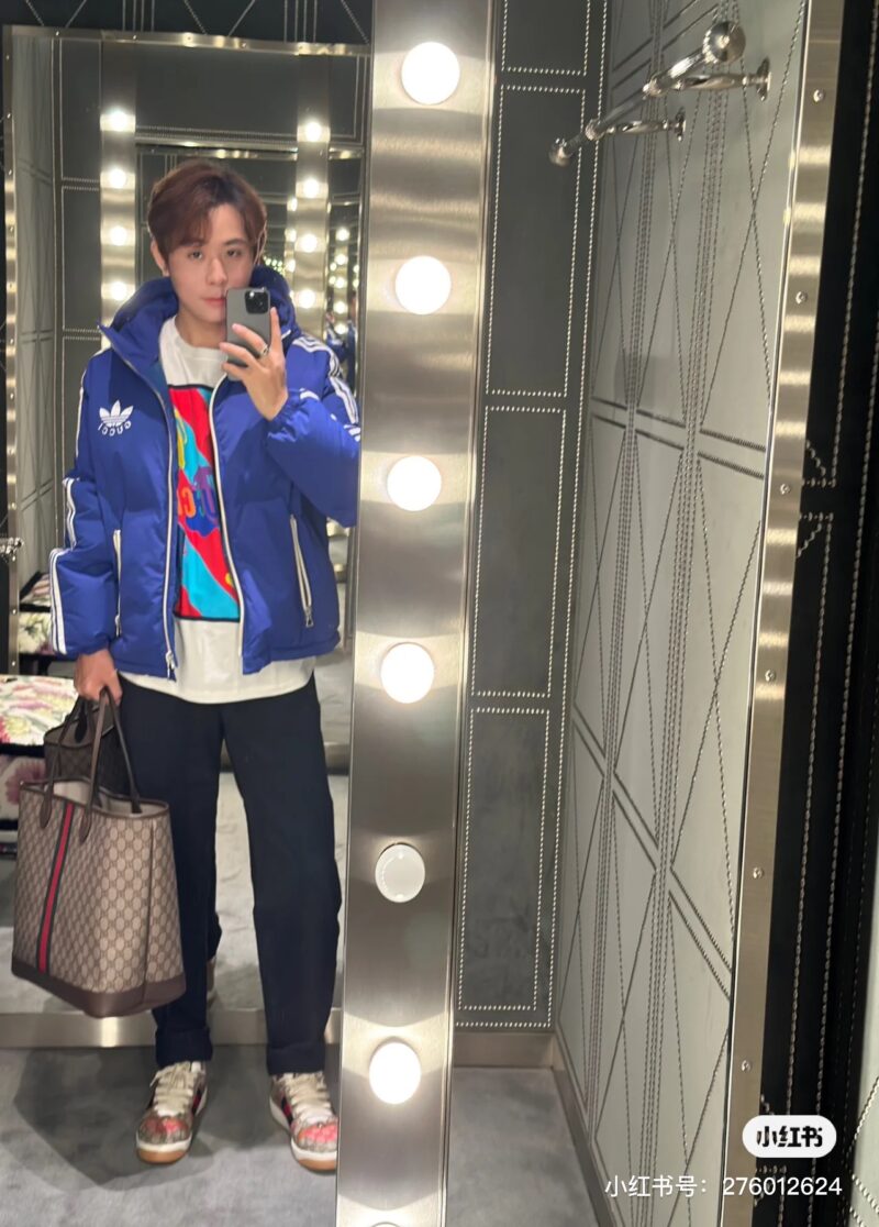 Gucci shopping bag