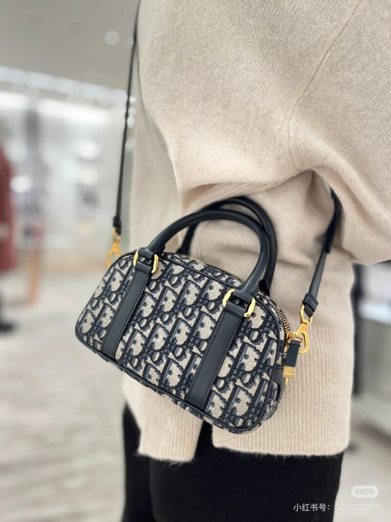 52a1df0edf.jpg Dior Bowling Mini Vintage 2025 Spring/Summer Collection