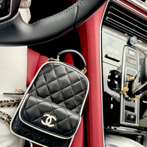Chanel Panda colored Shoulders