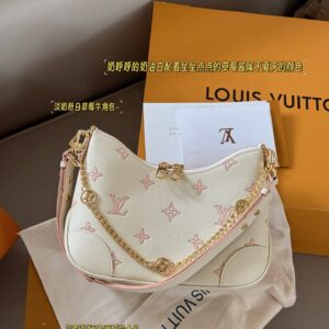 235 High Order Edition (Gift Box)
Size 20 * 14cm
GG Small Saddle Bag
Classic coffee color, huge and cute size
Comes with two shoulder straps for easy switching
The perfect combination of thick shoulder straps and thin shoulder straps
Search GG 1955 s...