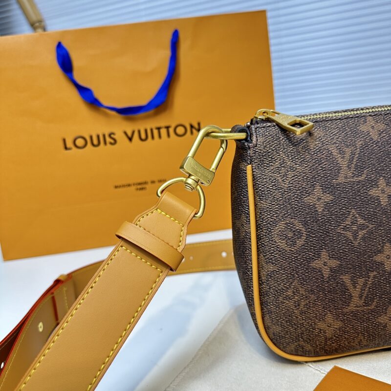 5a38ce90b8.jpg 260 Purchasing Grade Duty Free Edition M11623 This Pochette Accessory XL handbag features a Monogram pattern on Monogram Dust canvas that has been tested over time, injecting a handsome atmosphere into the classic configuration originating from 1990....