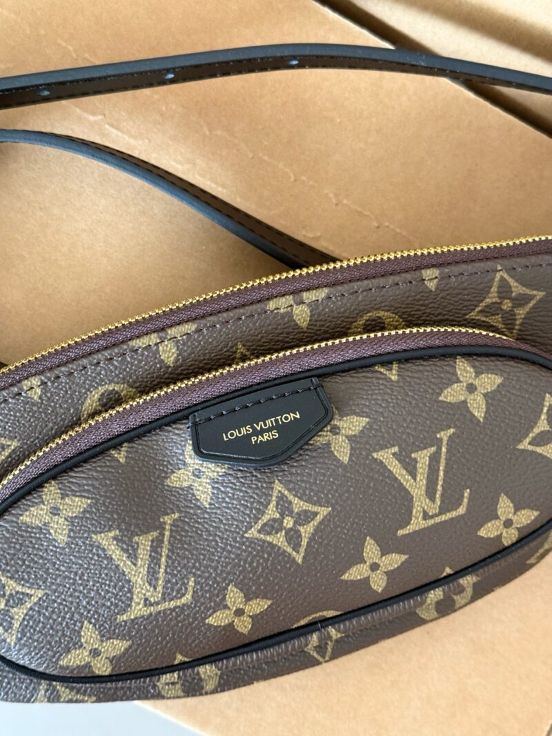 220 boxes
size：28*11.5cm
Keepit waist bag
The weight is almost negligible, so there will be no burden for running, exercising, or shopping!
It's super convenient to put AirPods in your big phone/front small bag!