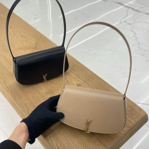(YSL Mini Voltaire~Dreamtime Love Pack Getv)
Super Chic's Half Moon Underarm Bag at a Glance! The high-end minimalist style is very versatile! My favorite classic black gold pairing with yyds.