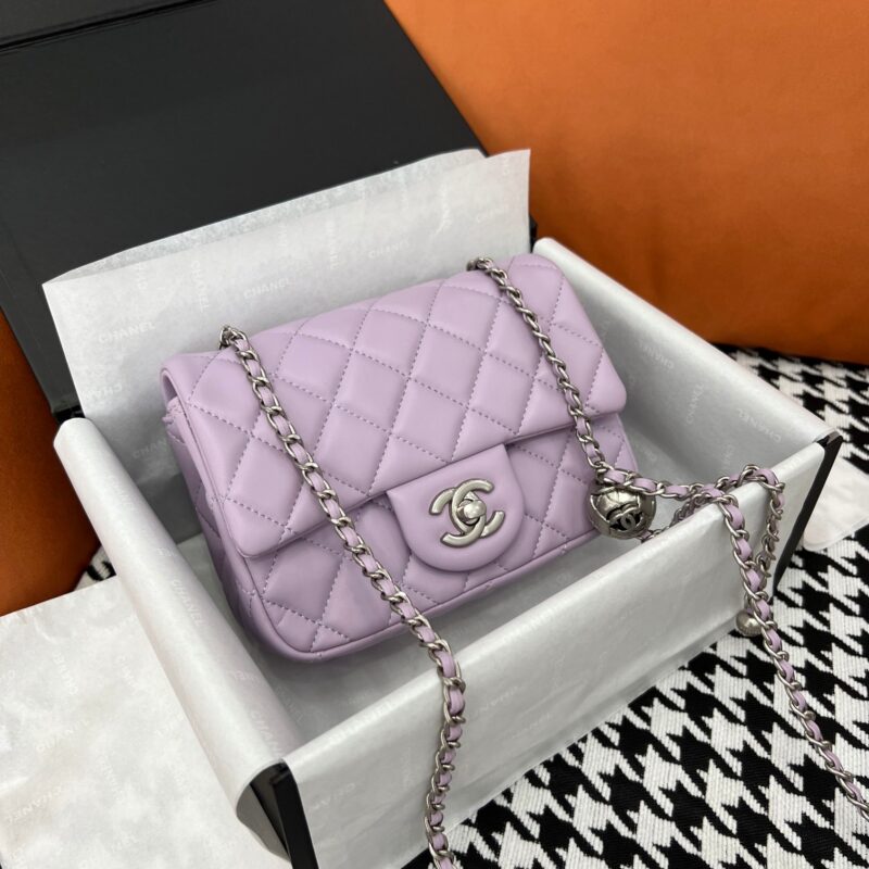 Classic silver ball square fat guy
Size 17 * 12.5 * 5
Microfiber sheepskin
Folding box airplane box packaging