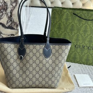 220 boxes
size：22*21cm
GG new double-sided tote bag
Capacity is also acceptable
My god? It's so beautiful!
Classic must-have item
