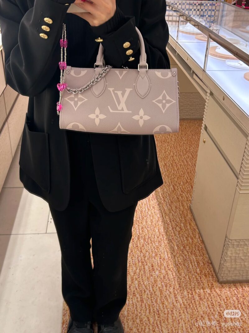 604c1eb61f.jpg Yumi Bobo