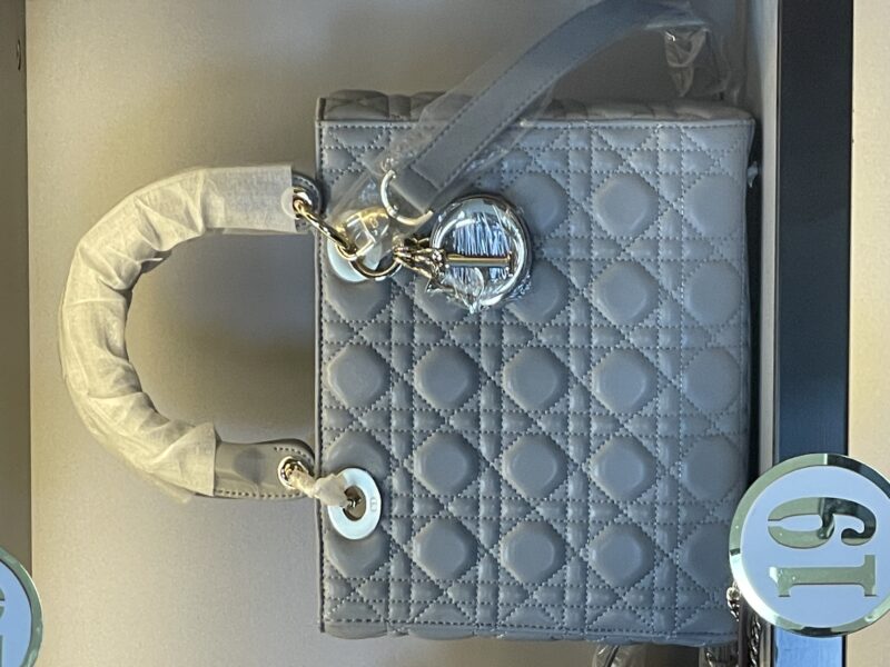 61773d9677ce2abf079c7788955e132-0308418c5d.jpg dior 5