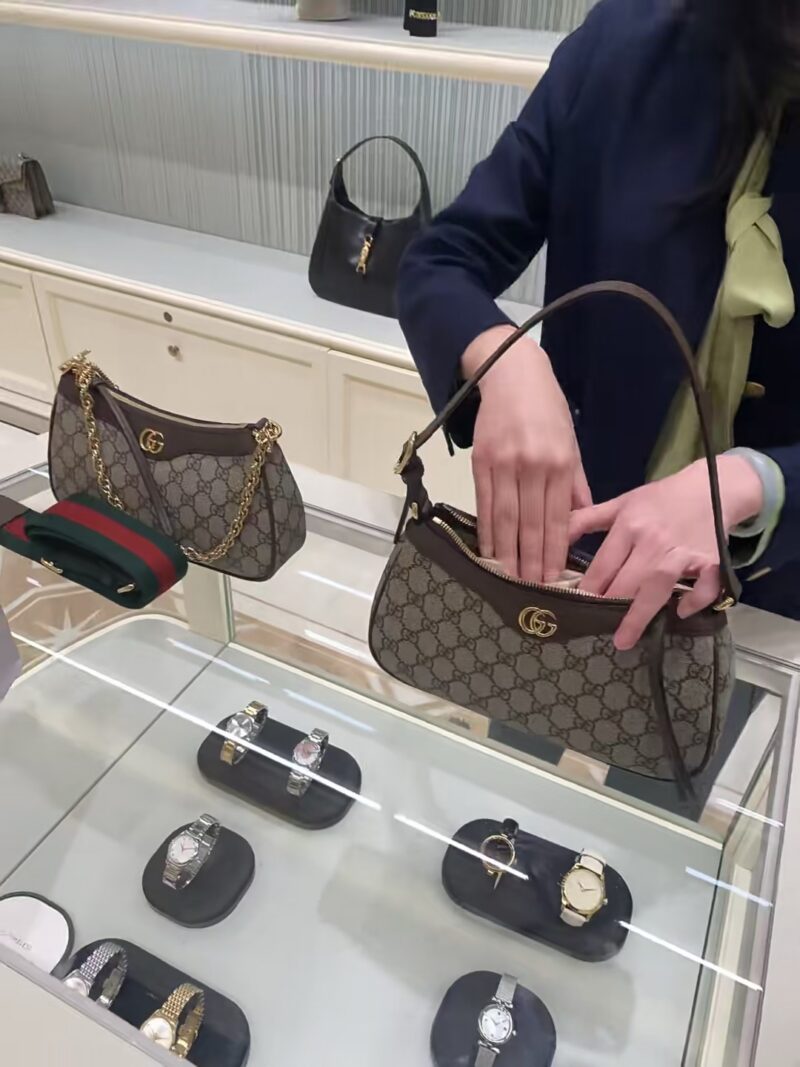 Gucci's new Ophidia vintage underarm mahjong bag is a big hit for the next season at first glance
Lightweight and classic - a versatile carry on bag that can be used all year round