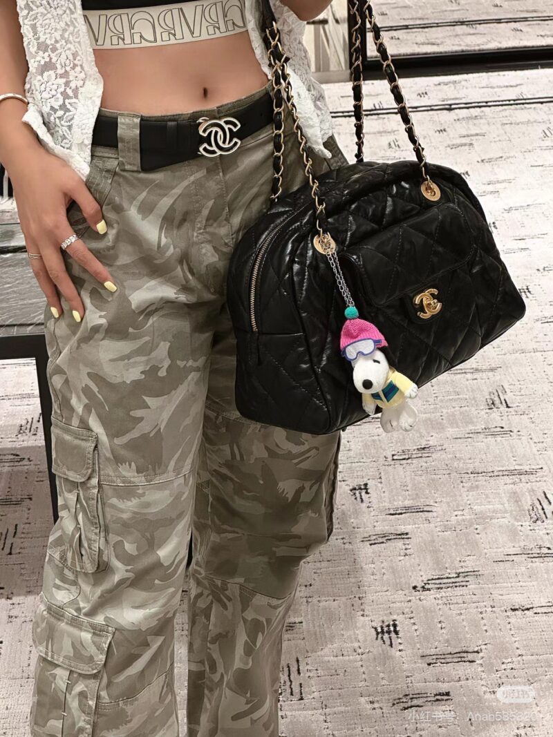 635361ec8d.jpg Chanel bowling is trendy~
