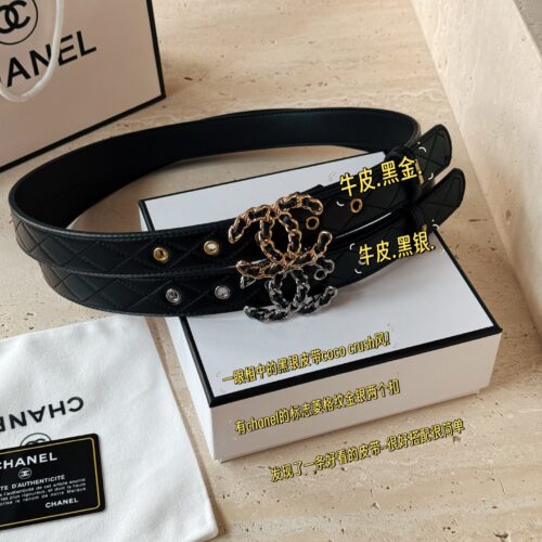 165 complete sets of packaging
Xiaoxiangjia 3cm leather chain diamond grid waist belt
A very worthwhile item to buy,
The finishing touch of Jennie's outfit, it looks very high-end no matter what!