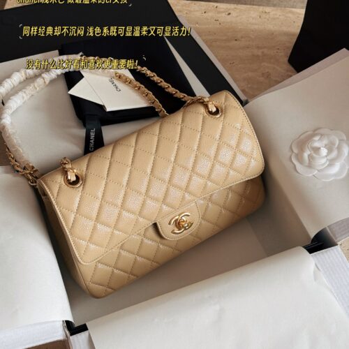 250 boxes
size：25*16cm
Xiaoxiangjia CF, we have always been very dedicated to doing it
Flash sale of other products on the market
Caviar cowhide
A very comfortable one!
Light beige makes the gentlest CF girl