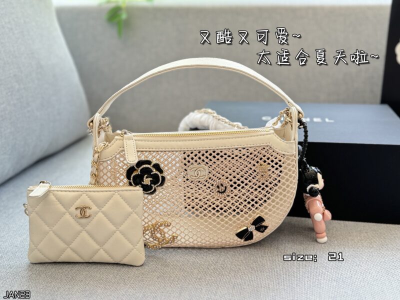 6aafb88c84.jpg Color card ??
CHANEL 25S fishing net badge brooch bag armpit bag handbag shoulder bag mesh bag baozi mother bag
