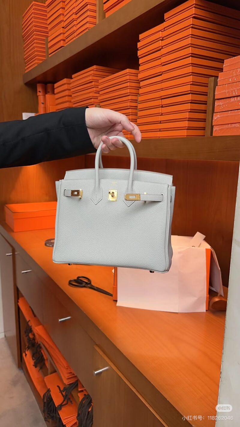 Full of high-end feeling, Holy Grail Blue bk