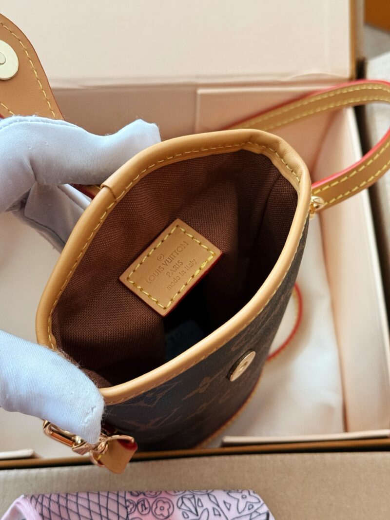 6ccccff1c5.jpg 205 box with cowhide
Hot selling collection real-life photos
size:10*19cm
L Home Nano French Fries
Old Flower New Phone Bag
I definitely like it the more I look at it .
New and trendy foldme fries with age reduction!!
?? Free scarves!