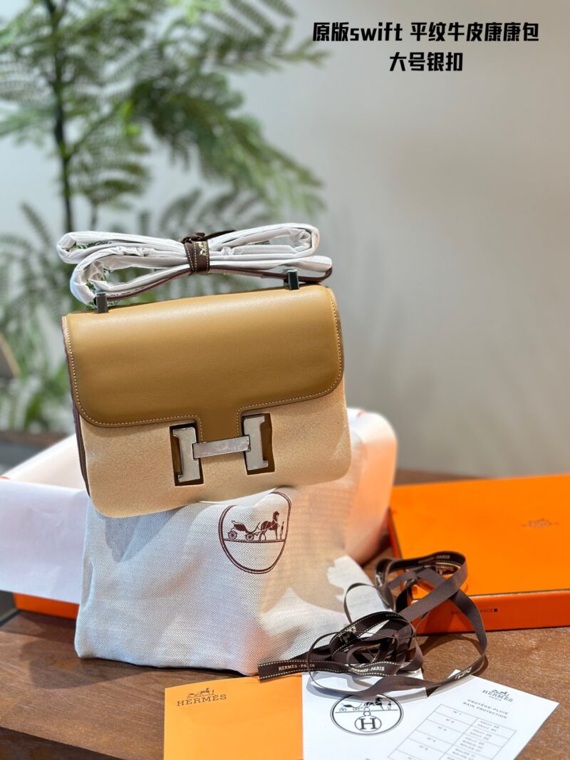 6de7118ba2.jpg Original leather P310 counter packaging
The original Hermes Concon Swift bag is made of calf leather (soft cowhide)
The characteristics of the leather material are not small cowhide (soft cowhide), very soft, with delicate and smooth patterns, very g...