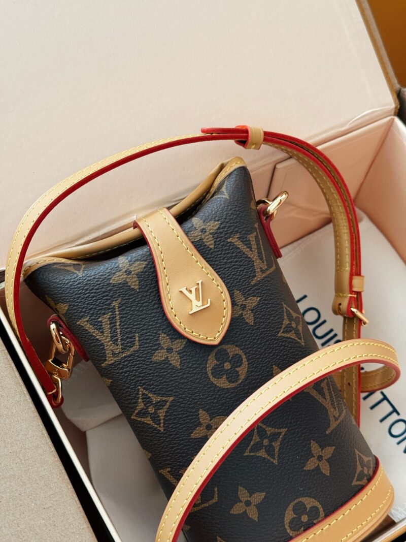6ef0ce4938.jpg 205 box with cowhide
Hot selling collection real-life photos
size:10*19cm
L Home Nano French Fries
Old Flower New Phone Bag
I definitely like it the more I look at it .
New and trendy foldme fries with age reduction!!
?? Free scarves!