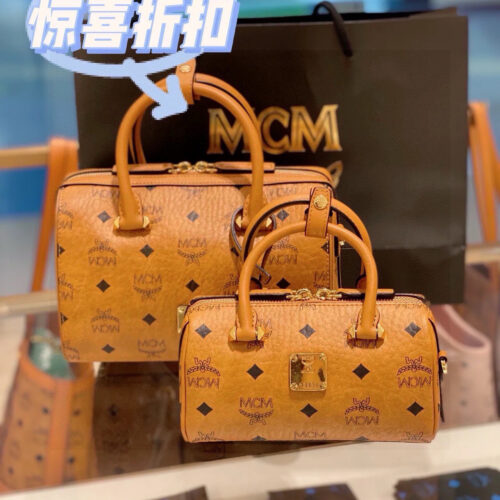 #MCM Boston
#MCM Boston
Classic cognac Boston color, simple and elegant, versatile, mini size exquisite and compact, but also capable of accommodating a large capacity
The new Boston has added a sense of lines, is more youthful and fashionable, and f...