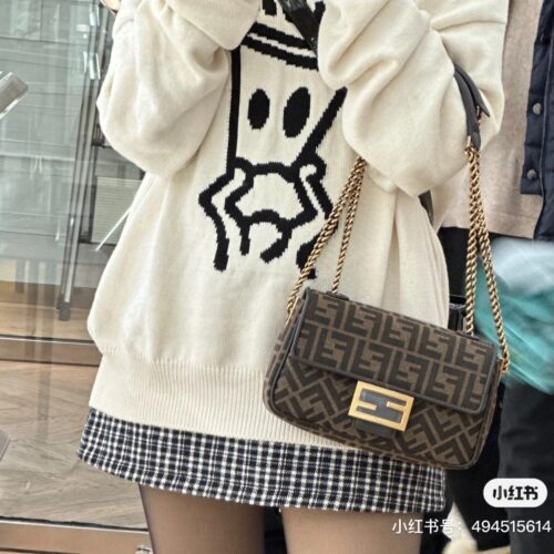 Fendi Old Flower Chain Bag