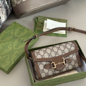 200 boxes
size：19*12cm
GG 1955 new mini bag
Capacity is also acceptable
My god? It's so beautiful!
Classic color Gucci1955