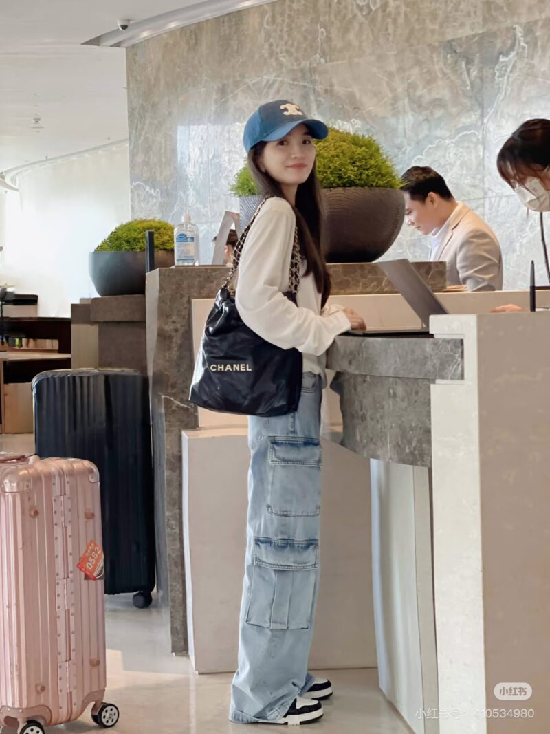 7230d6300f.jpg Chanel garbage bag is one of the must-have items for Grandma Xiang
