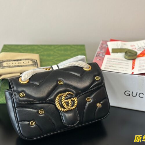 Complete packaging
Gucci's recent good-looking bags
Whether it's the sparkling diamond button 1955 or the new Marmont like puff cream, they are both the best choices for winter