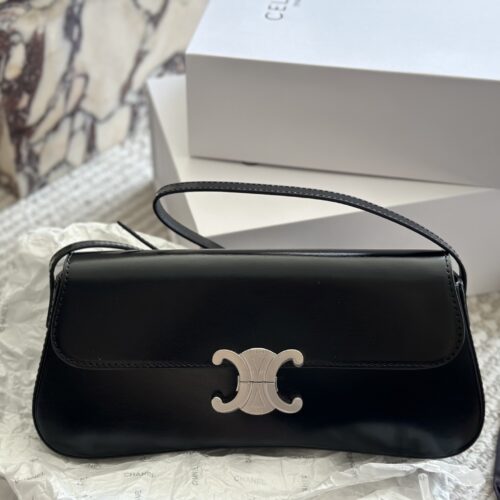 230 box
size：28*12cm
Celine's new black silver LOLA handbag
The new season's LOLA silver hardware color scheme is even more cool and vibrant