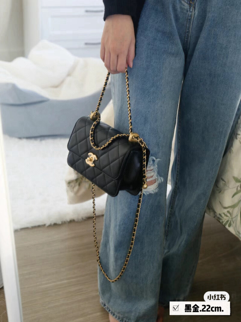 764030d3be.jpg ? Design of Double Bead Chain
Can I freely adjust the length, crossbody/hand-held/portable