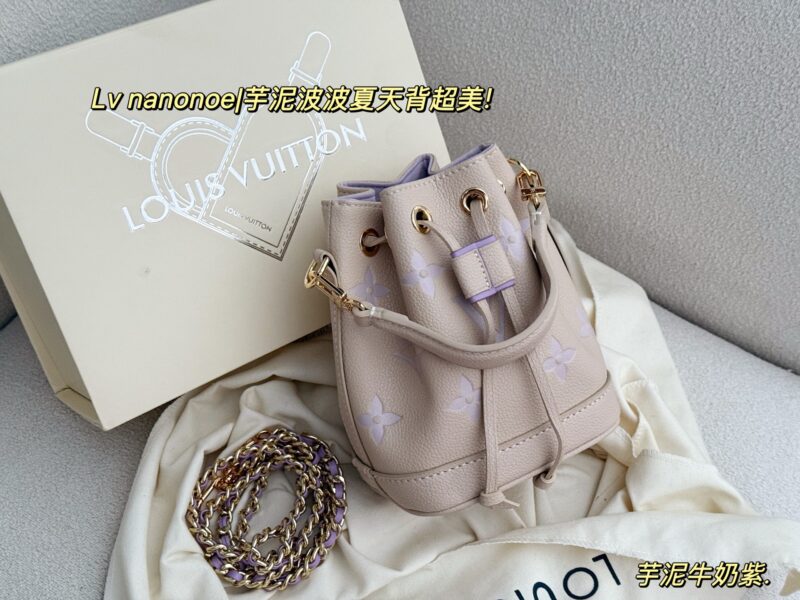 769b83cdad.jpg 199 boxes
size:13*16cm
L's new nano water bucket
The upper body size is just right!
Finally arrived at my favorite color!