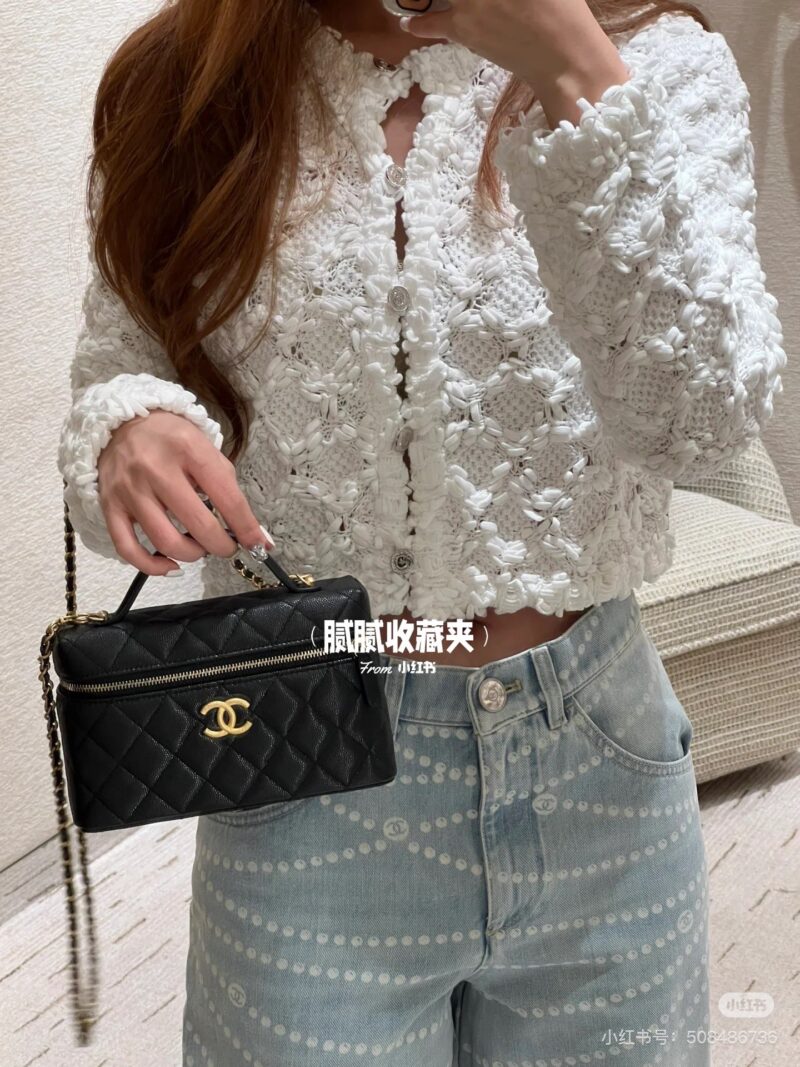 772b3fc248.jpg Chanel brushed gold emblem