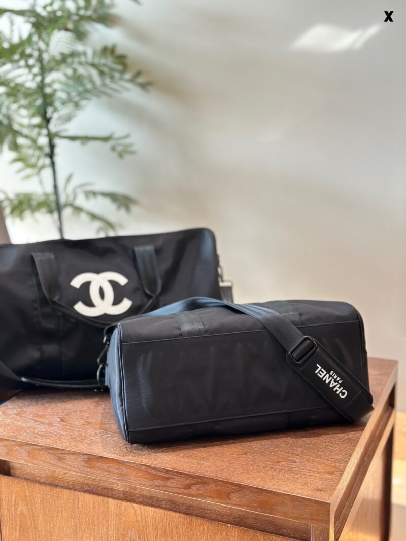 77cda1abfd.jpg Chanel Ancient Travel p195p205
Practical appearance coexists! Fitness, travel, taking care of children, business trips are perfect for both men and women. If you carry them, you will be a fashionable trendsetter
Powerful outfit! Large capacity to mee...