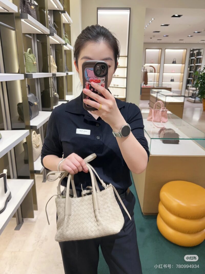 78980a5fe6.jpg BV woven vegetable basket