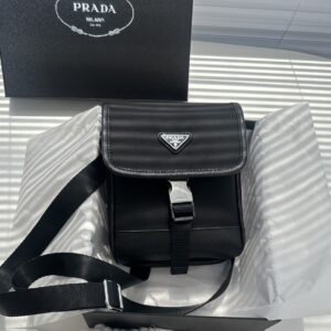 Complete gift box packaging ? Vertical PRADA ? Model 2020-1 Large Phone Bag [Strong] Crossbody Bag Waist Bag Multi purpose unisex Milan Creation. Miuccia Prada's unique talent lies in her relentless pursuit of new ideas, blending curiosity for kn...