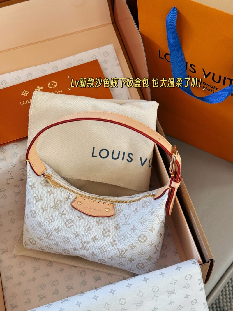 79913661aa.jpg 220 boxes
size:20*11cm
New denim lunch box bags keep up with this trend
That's so cute
Retro is the real top!
L's new denim lunch box bag!