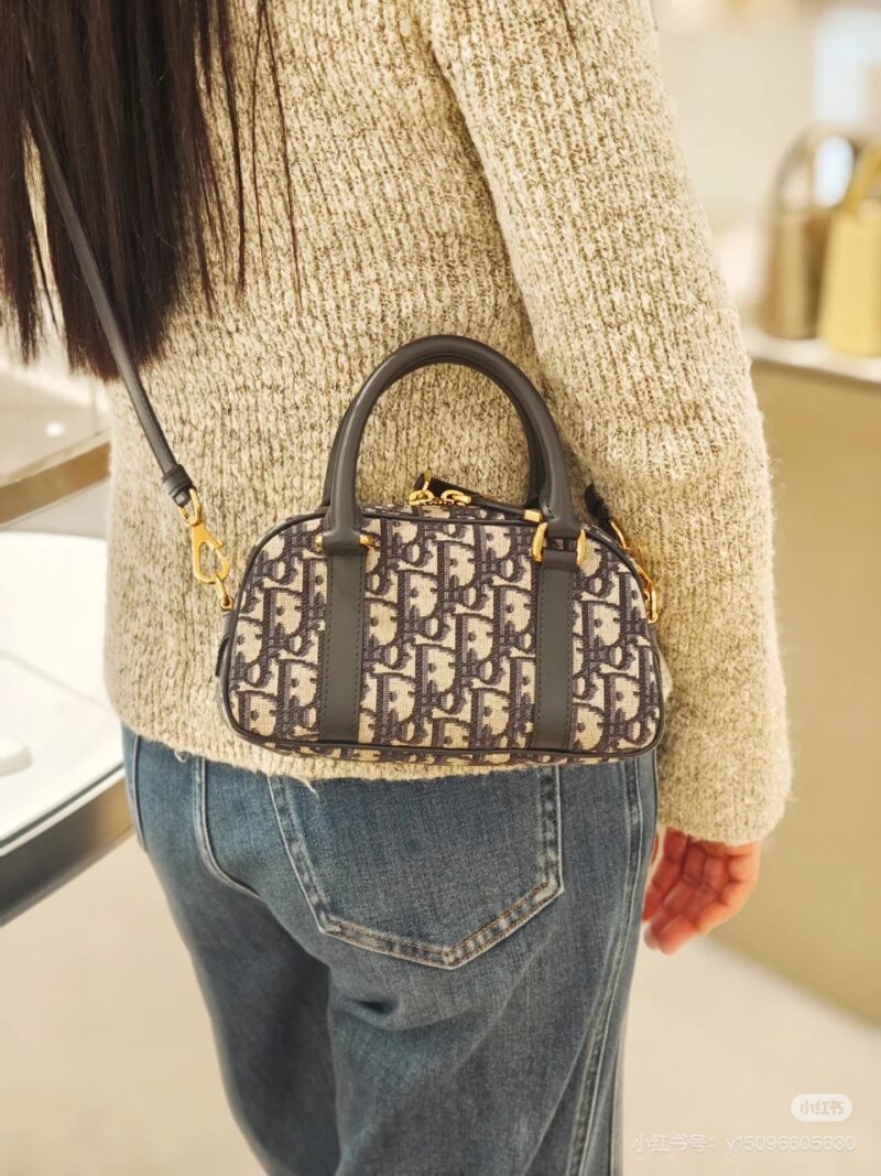 7a3567837a.jpg Dior Bowling Mini Vintage 2025 Spring/Summer Collection
