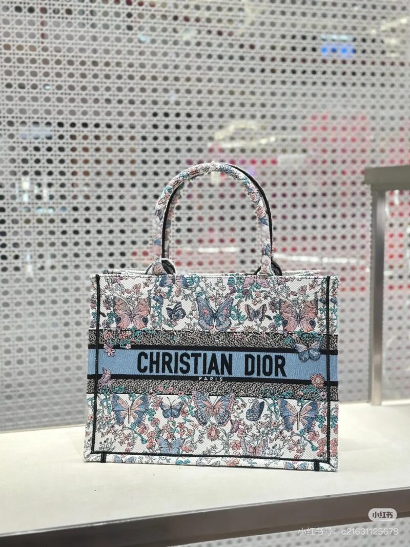 7a6c5e0d33.jpg Dior Butterfly Tote