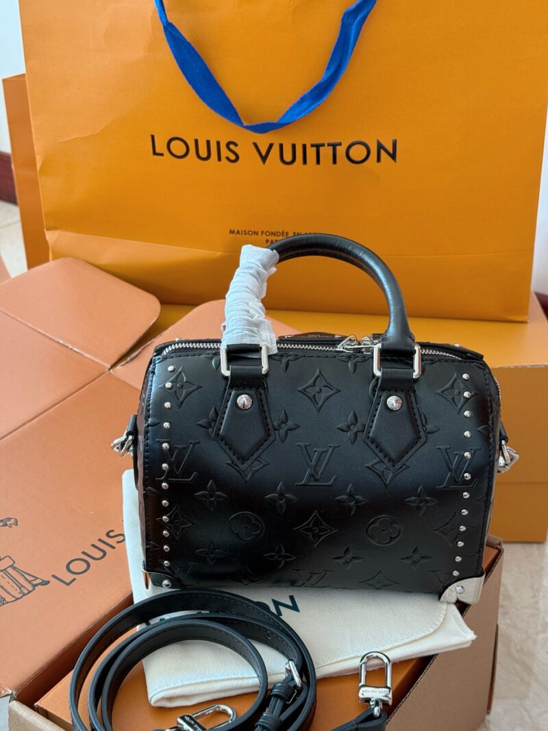 280 boxes
size：20*14cm
L Home Fashion Boutique Speedy Trunk20 Pillow Bag
Speed20 is just the right size!
Trendy punk style is full!