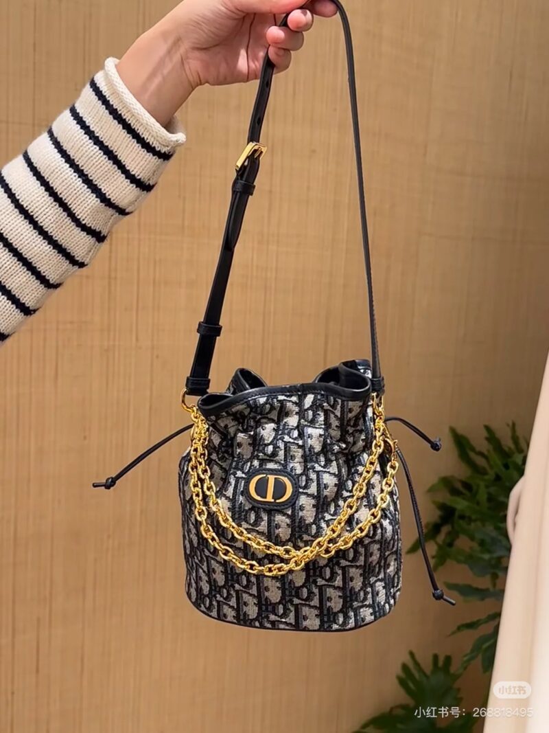 7be40c351f.jpg Dior Old Flower Little Lucky Bag