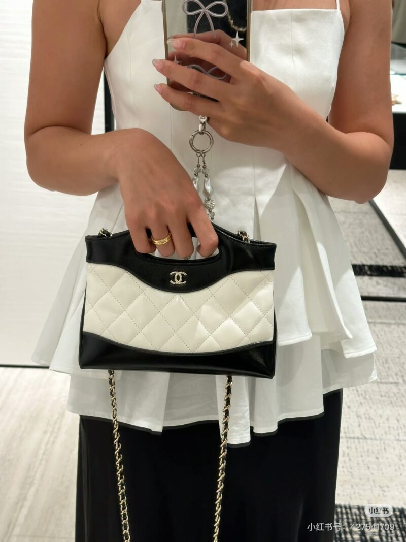 Fragrant 31bag mini belongs to the macaron color of summer